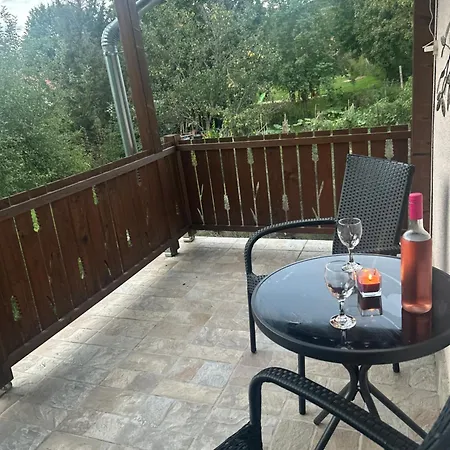 Levendula Kucko - Pataklak Vendeghaz Case de vacanță *